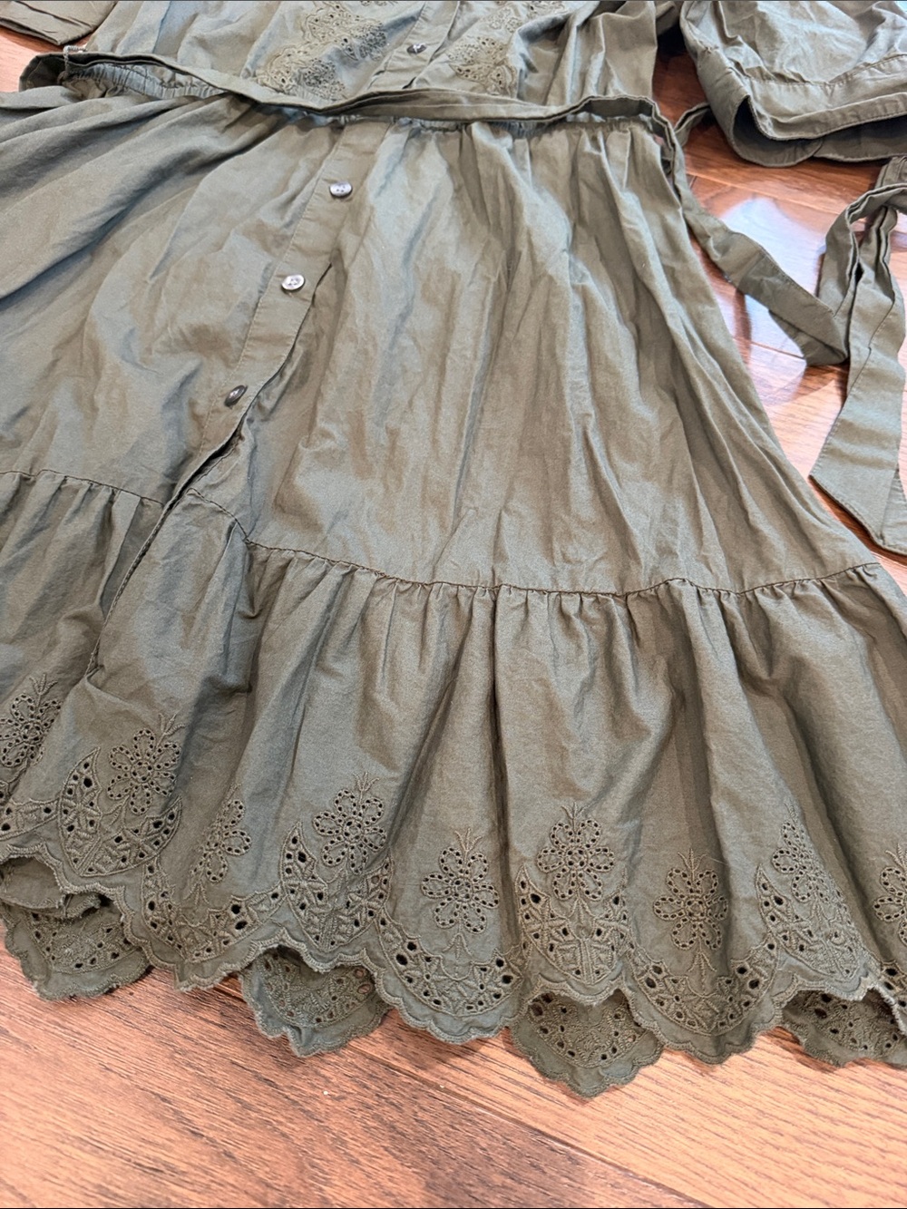 GAP Olive Green Puff Sleeve Eyelet Mini Dress Size Medium - C11-282 - Picture 9 of 9